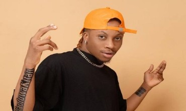 OXLADE SEX TAPE. WHAHALA NO DE FINIFISH. WATCH AND DOWNLOAD IT HERE